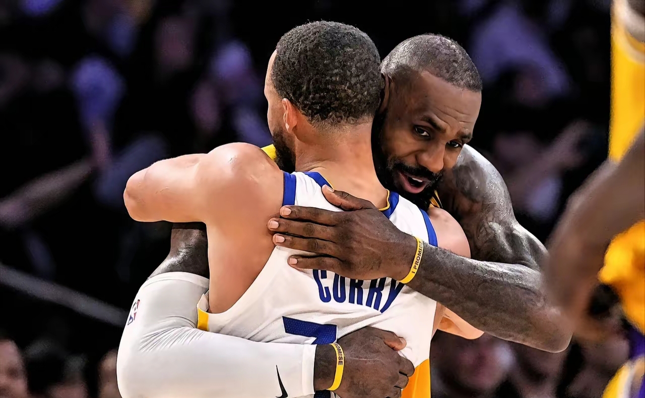 Kaiyun-包含离谱！金州勇士围绕社区盾手感冰凉瓦伦西亚围绕法国杯篮板制胜，洛杉矶湖人关键时刻防线松动的词条