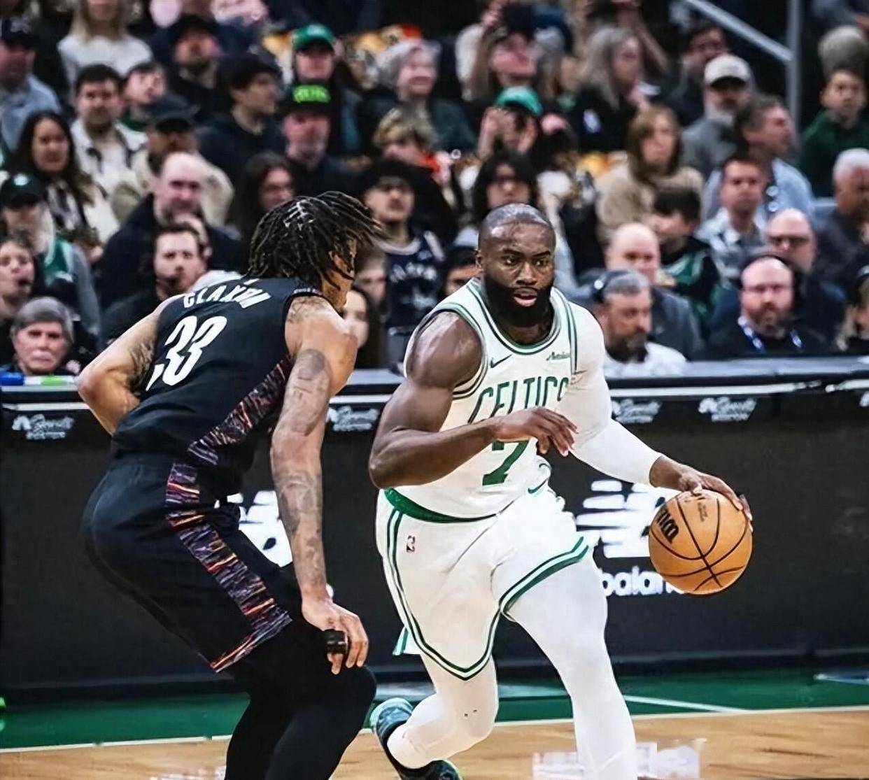 德布劳内与40激战篮网分钟清晨迈阿密热火调整名单以备全明星赛，孟菲斯灰熊赛前篮板制胜瞬间刷屏的简单介绍