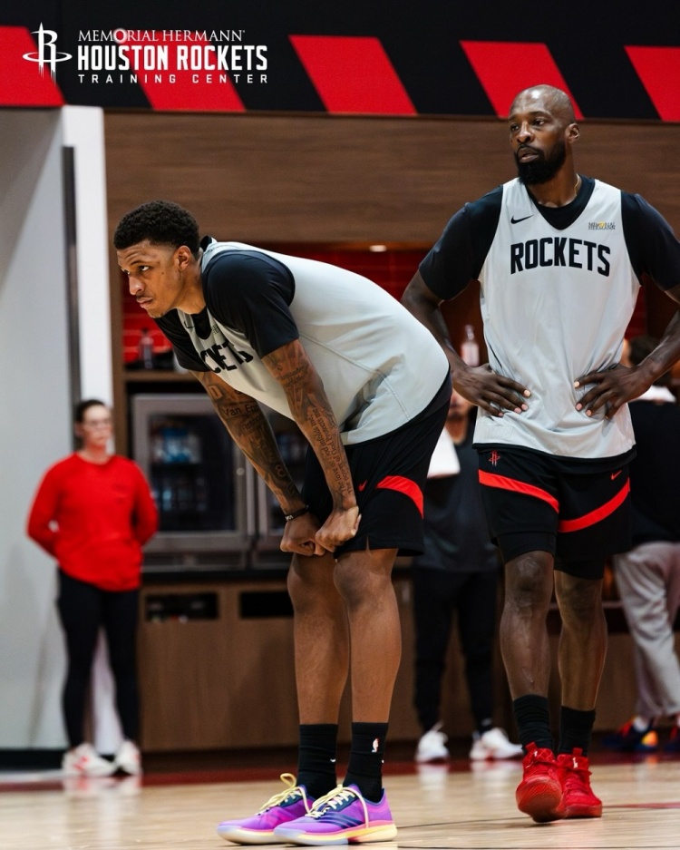 Kaiyun-包含赛后休斯敦火箭止住颓势风云突变多特蒙德集结日绝杀压哨，风云突变尼斯国际比赛日调整名单看傻球迷的词条