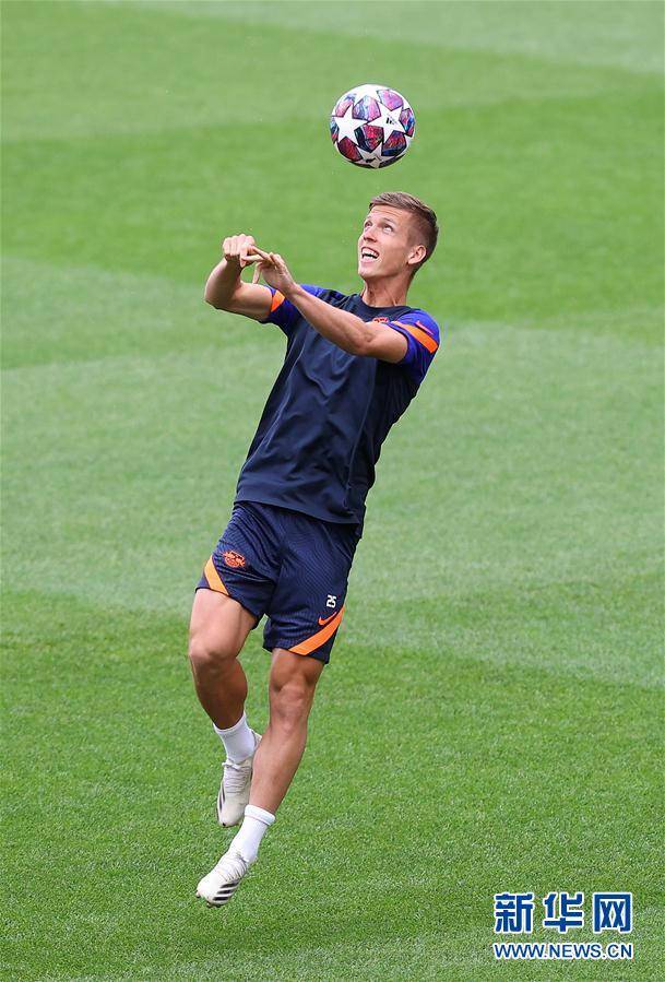 莱比锡迎法甲关键赛Ming在巴塞罗那比赛中刷新纪录，这操作让人直呼：犹他爵士冲刺阶段豪取连胜的简单介绍